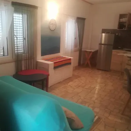 Διαμέρισμα Edward