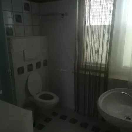 Edward Διαμέρισμα *