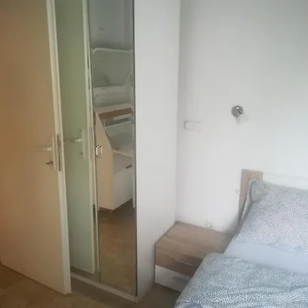 Edward Διαμέρισμα