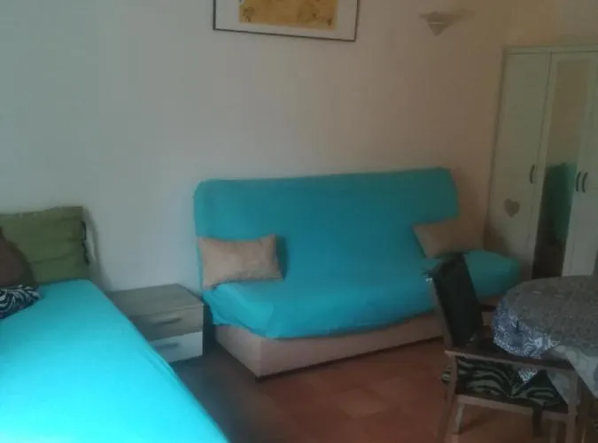 Edward Apartment