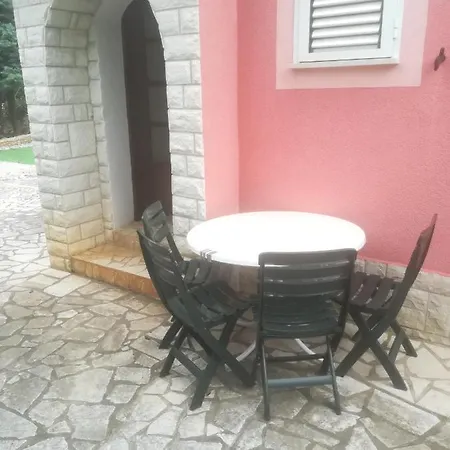 Apartment Edward Premantura